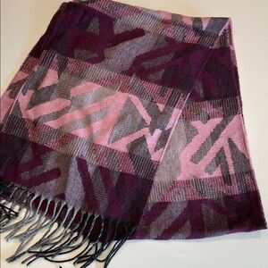 Cejon Purple and Pink Geometric Scarf